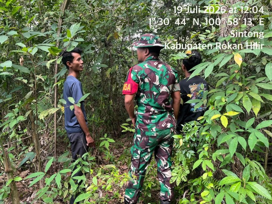 Babinsa Koramil 0321-02 Gelar Patroli Karhutla Bersama Warga