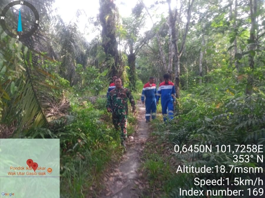 Patroli Karhutla Diperketat, Babinsa Koramil 04/Perawang Pantau Titik Rawan Api di Kp Rantau Panjang