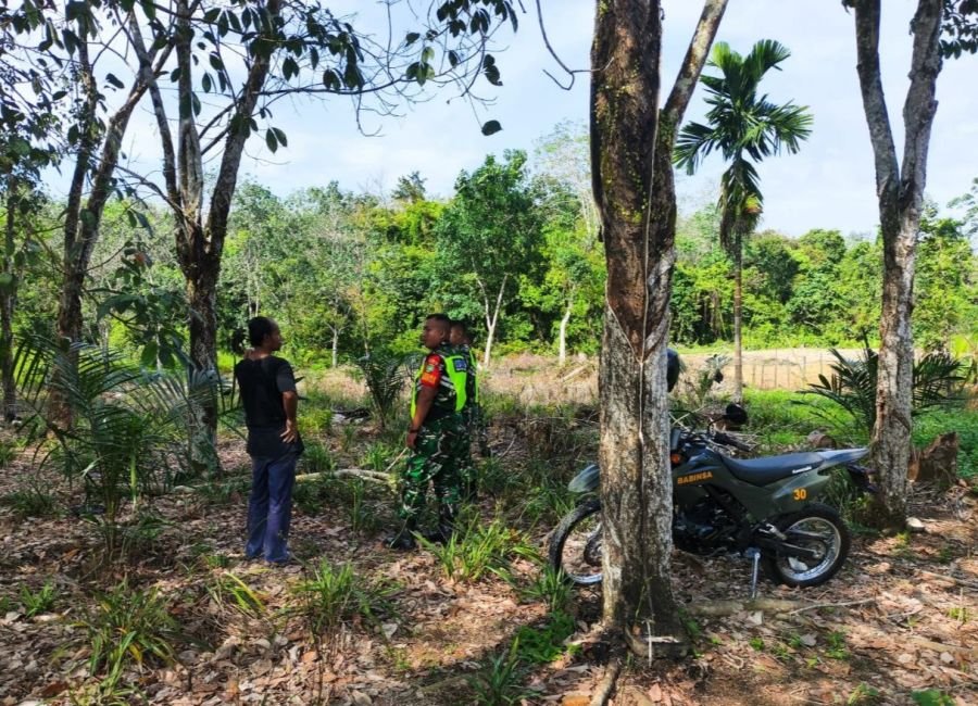 Patroli Karhutla Intensif, Babinsa Koramil 02/KT Edukasi Warga Beringin Taluk