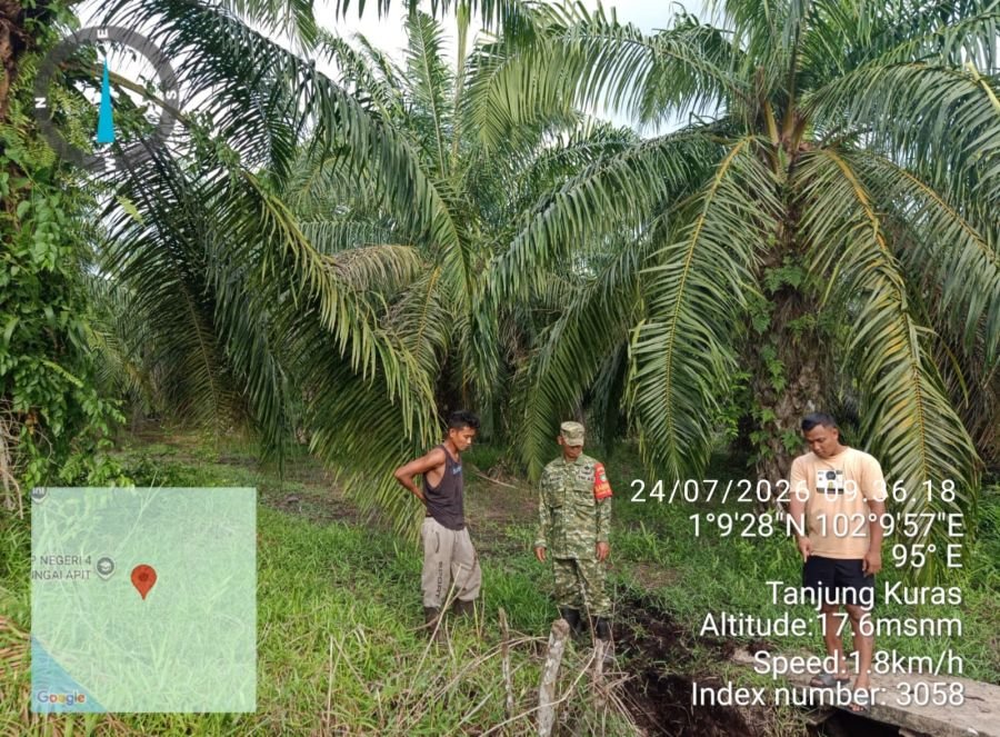 Patroli Karhutla Koramil 02 Pastikan Tanjung Kuras Bebas Titik Api