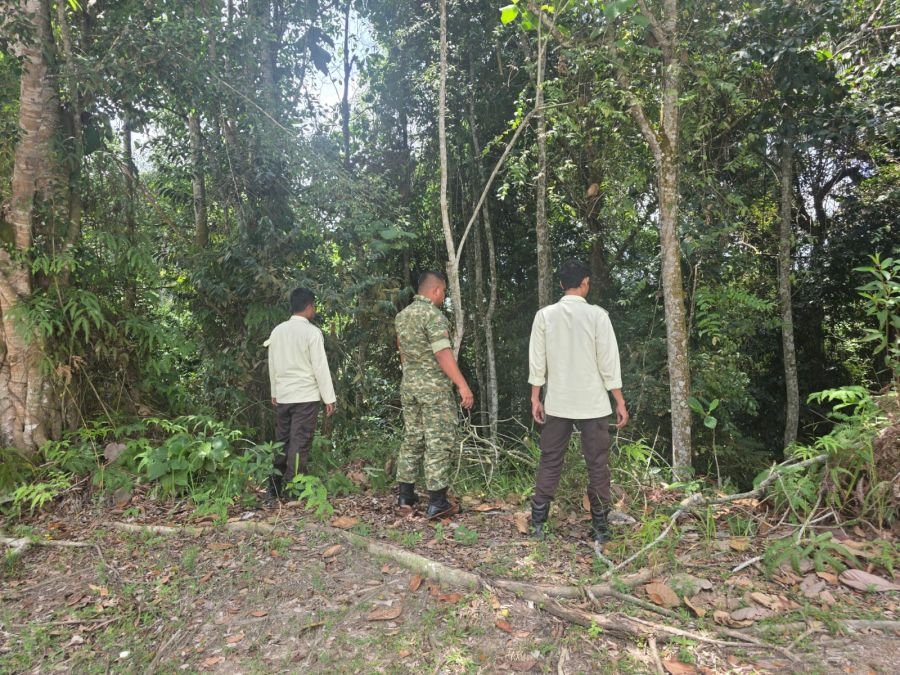 Patroli Karhutla Koramil Minas Pastikan Wilayah Bebas Titik Api