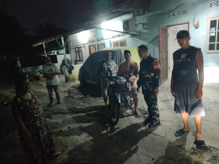 Patroli Malam Babinsa di Tanjung Rhu Disambut Hangat Warga, Sinergi Jaga Keamanan Lingkungan