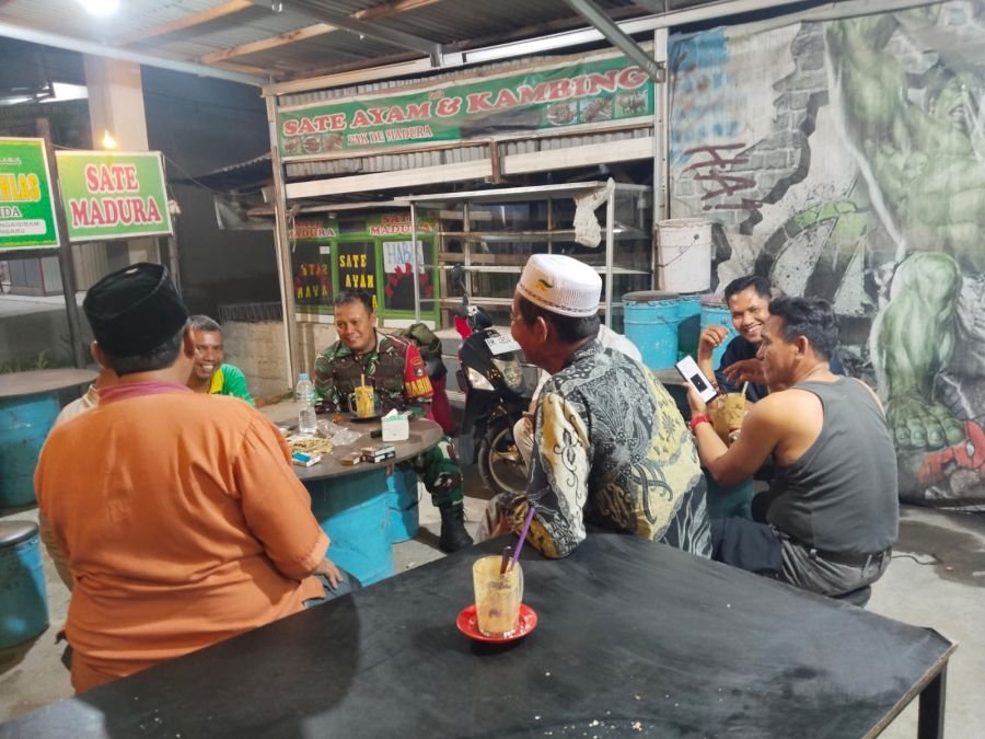 Patroli Malam Babinsa Sukajadi Jadi Ajang Serap Aspirasi dan Perkuat Kamtibmas