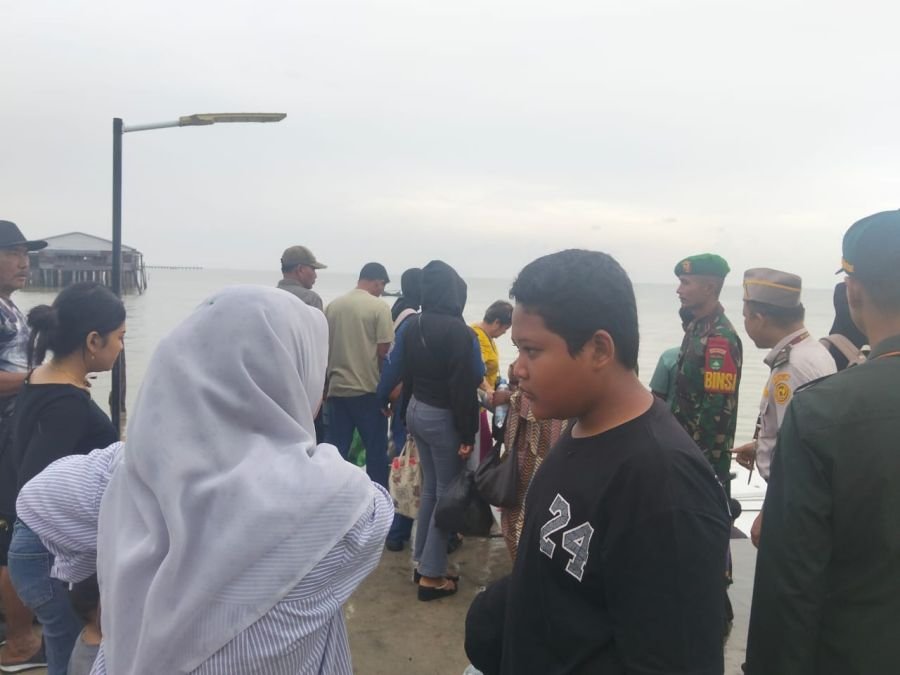 Patroli Perbatasan Diperketat, Koramil 04 Kubu Sisir Pelabuhan Obak