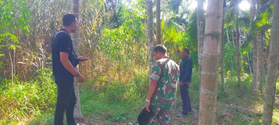 Patroli Rutin Babinsa Koramil 07/Reteh, Jaga Pulau Kijang Tetap Bebas Karhutla