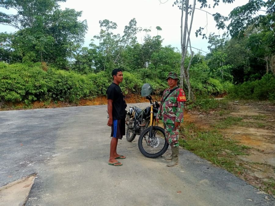 Patroli Rutin dan Sosialisasi Jadi Langkah Koramil 07/Tenayan Raya Tekan Risiko Karhutla