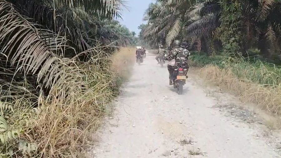 Patroli Rutin Karhutla di Jalan Tegar Pematang Pudu, Wilayah Mandau Terkendali Aman