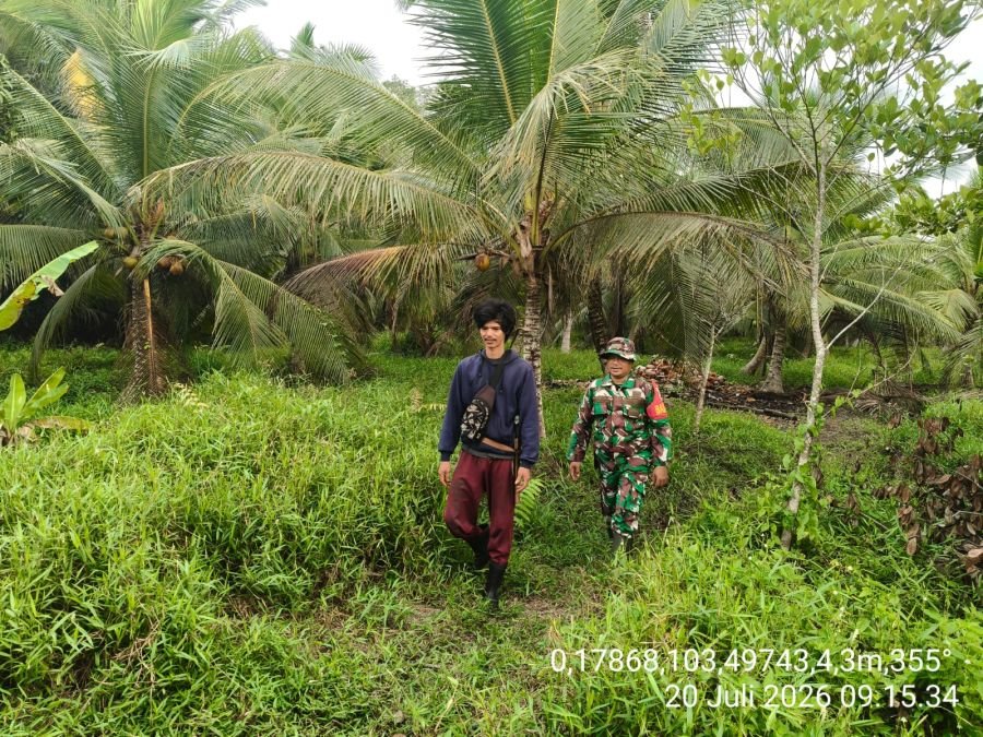 Patroli Tapal Batas Babinsa Koramil 10/Pelangiran Pastikan Wilayah Aman, Titik Api Nihil