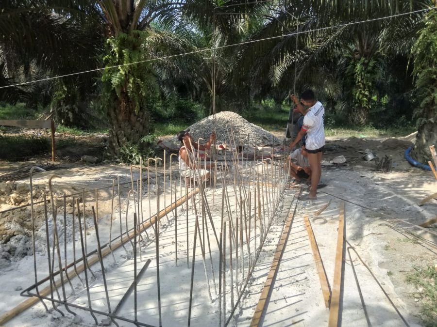 Pekerjaan Perakitan Besi Angkur Jembatan Gantung Garuda Tahap III Terus Berlanjut