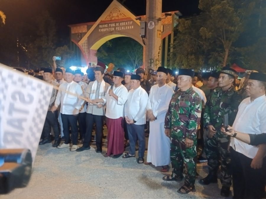 Pelalawan Sambut 1 Muharram 1448 H, UAS dan Forkopimda Hadir di Pawai Obor