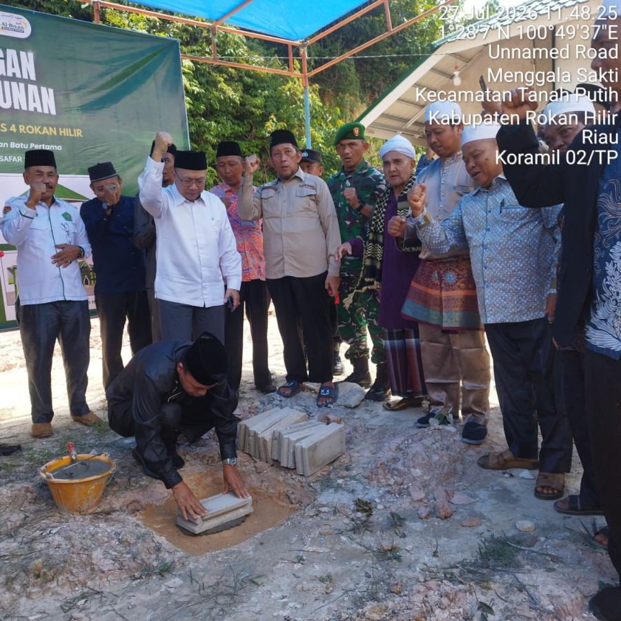 Peletakan Batu Pertama Dalam Rangka Pembangunan Pondok Pesantren IBS 4 di Dusun Manggala IV