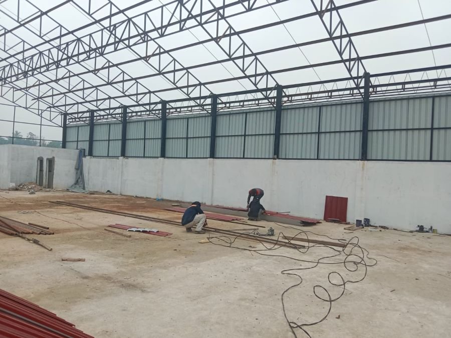 Babinsa Kopda Kristomos Dekati Warga Tanjung Medan Lewat Komunikasi Sosial