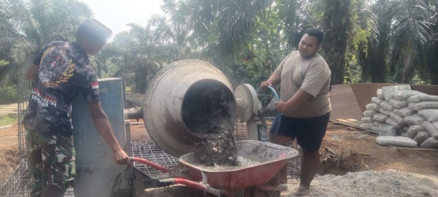 Pembangunan Jembatan Gantung Desa Talang Pring Jaya Terus Berlanjut