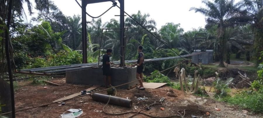 Pembangunan Jembatan Gantung Garuda di Desa Bumi Mulya Masuki Tahap Pembuatan Roller