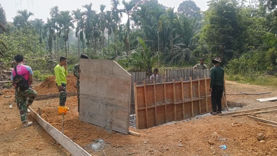 Pembangunan Jembatan Gantung Talang Perigi Terus Berlanjut, Pemasangan Mall dan Pengecoran Tiang Pil