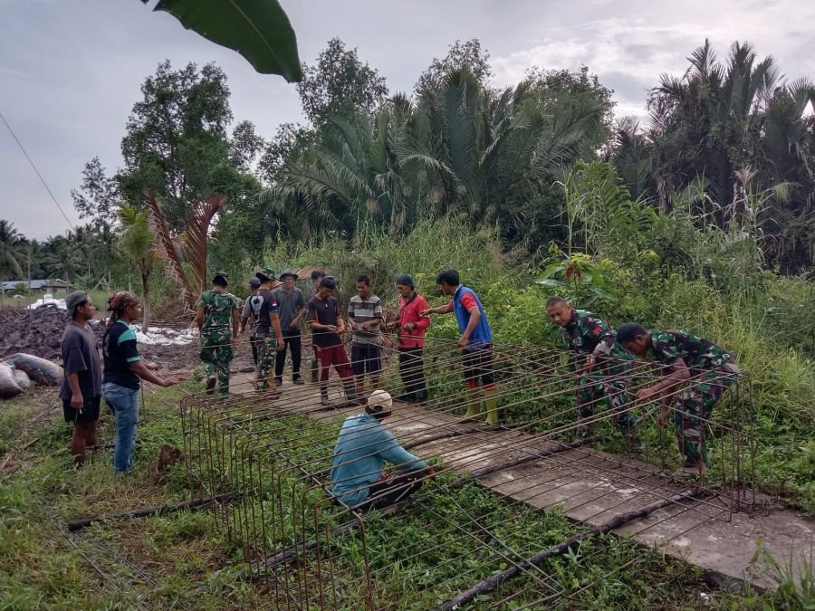 Pembangunan Jembatan Garuda di wilayah Seberang Tembilahan, Kelurahan Kuala Muda Kecil RT 001/RW 001