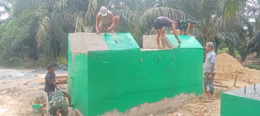 Pembangunan Jembatan Perintis Garuda di Keritang Hulu Terus Dikebut, Progress Pengecatan Pondasi
