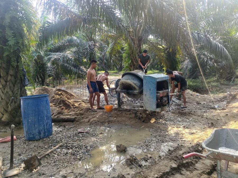 Pembangunan Jembatan Perintis Garuda Mulai Tahap Pelangsiran Material dan Pengecoran Angkur