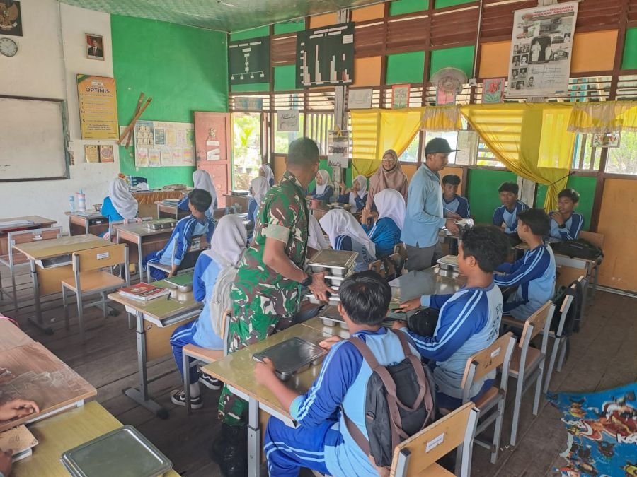 Pendampingan Kegiatan Makan Sehat Bergizi oleh SPPG Kecamatan Kateman di Wilayah Kodim 0314/Inhil