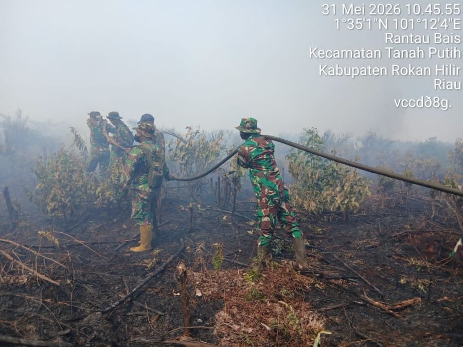 pendinginan Karhutla  hari ke - 2 di wilayah Kep.Rantau Bais Kec.Tanah Putih  Kab. Rohil.