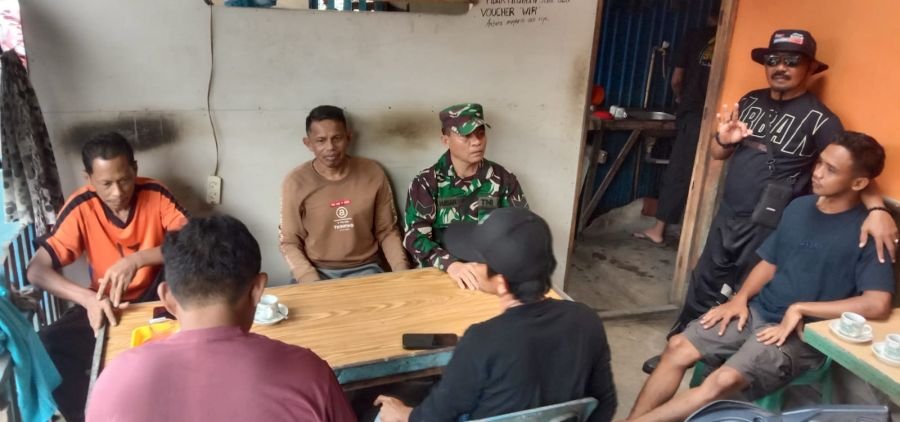Pengawasan SDM, Babinsa 07/Reteh Perkuat Deteksi Dini Gangguan Kamtibmas