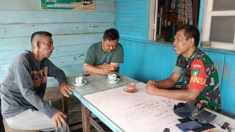 Pengawasan SDM Jalan, Komsos Kuat! Aksi Nyata Babinsa Koramil 07/Reteh