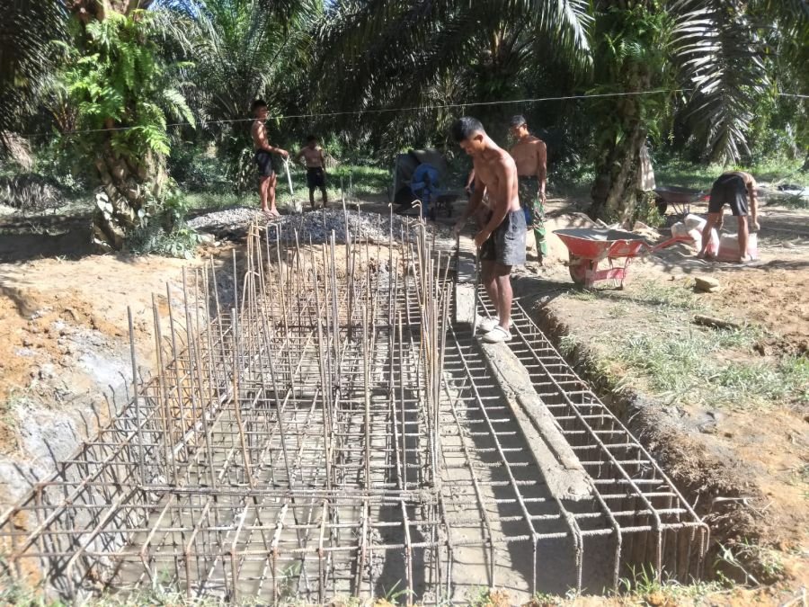 Pengecoran Lobang Angkur Jembatan Perintis Garuda Mulai Dilaksanakan