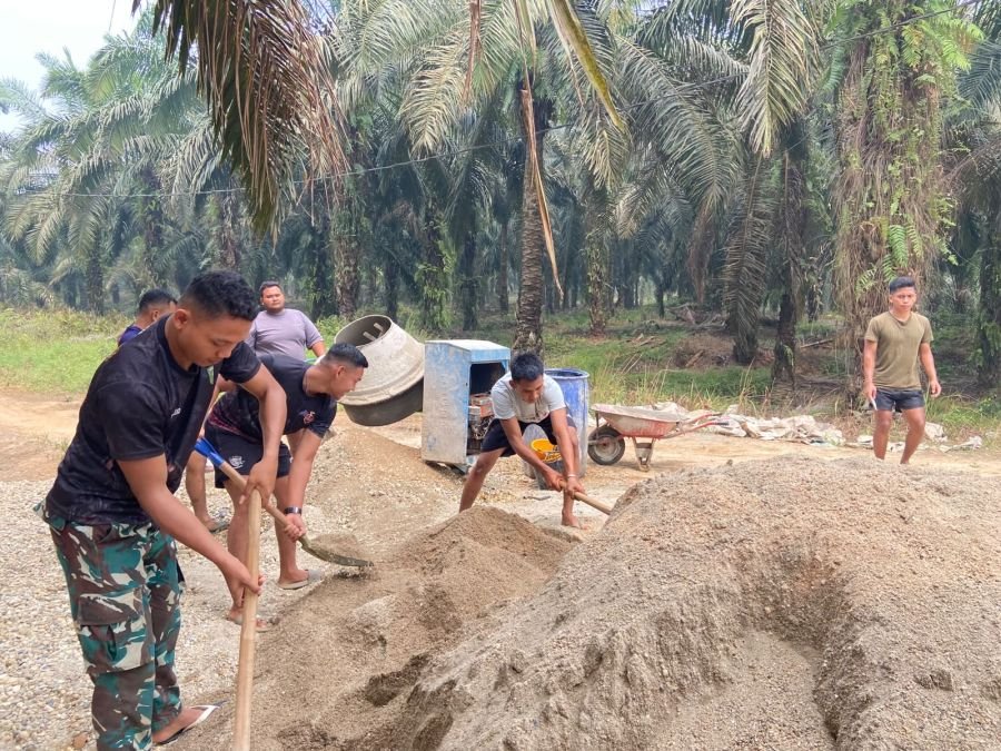Pengecoran Tapak Bawah Jembatan Talang Pring Jaya Terus Berlanjut