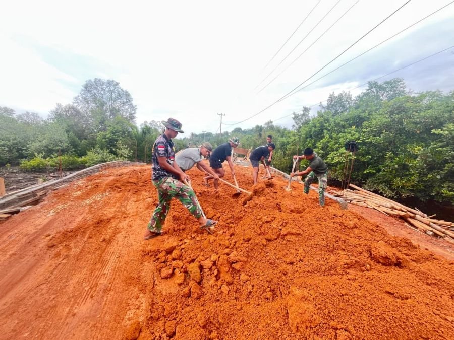 Penimbunan Oprit Jembatan Sungai Mata II Dikebut di Belat