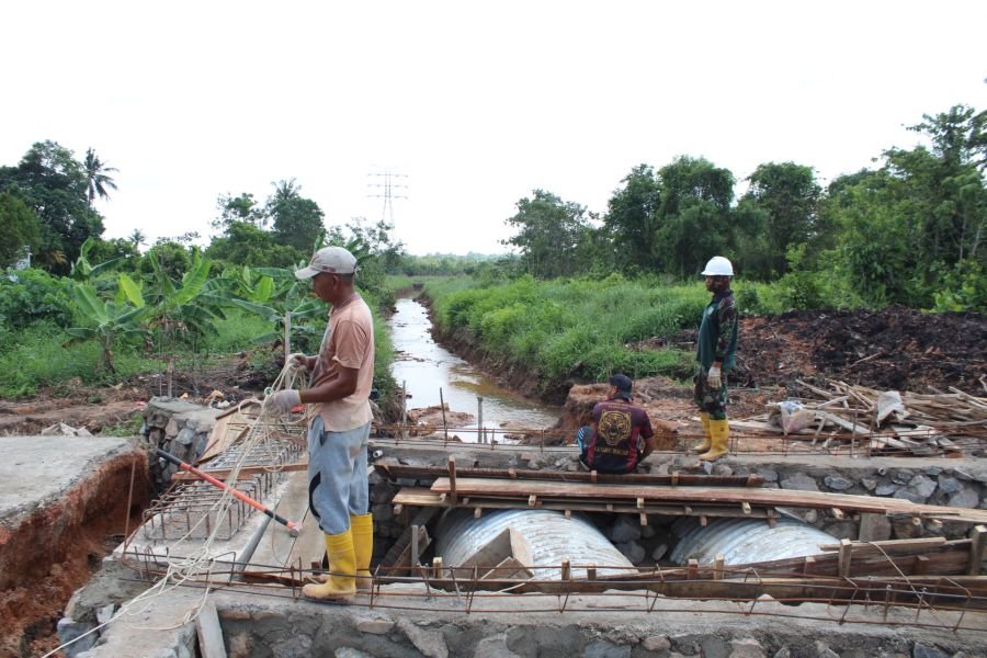 Percepat Akses Warga, Satgas Terus Kejar Progres Pembangunan Jembatan Armco