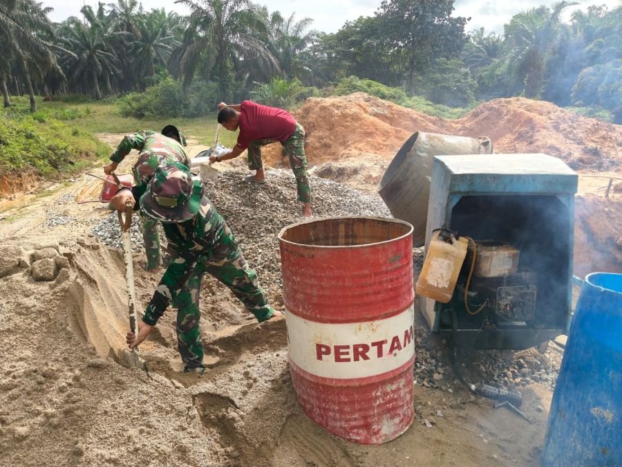 Percepat Pembangunan, Prajurit Kodim 0302 Inhu Cor Jembatan Garuda III