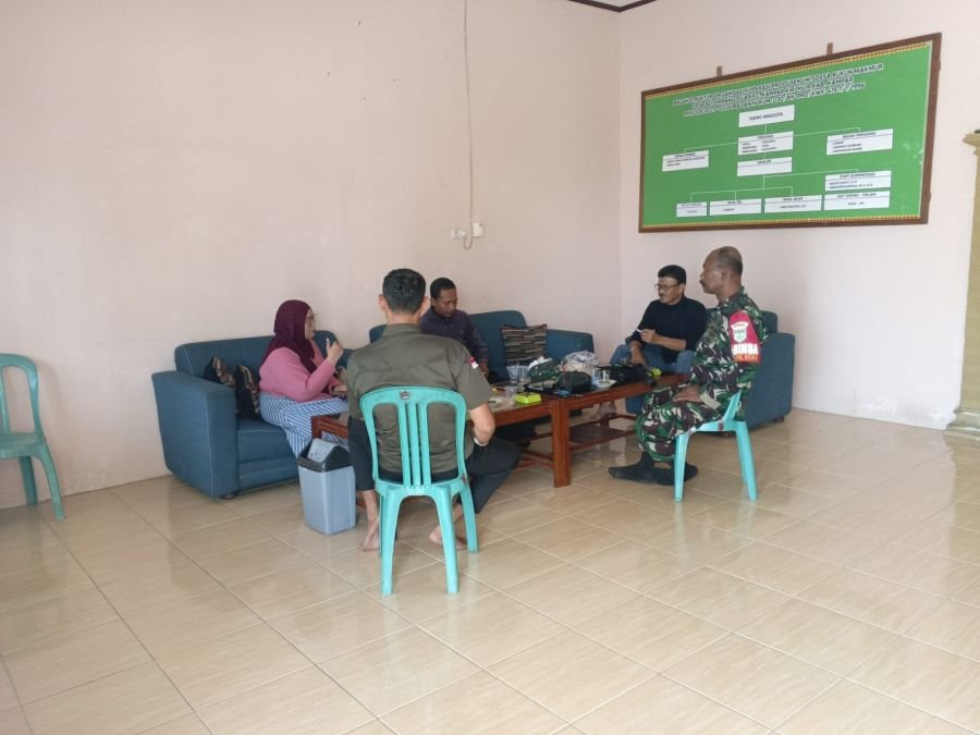 *Pererat Keakraban dan Jalin Silaturahmi, Babinsa Koramil 05/KK Laksanakan Komsos Bersama Perangkat