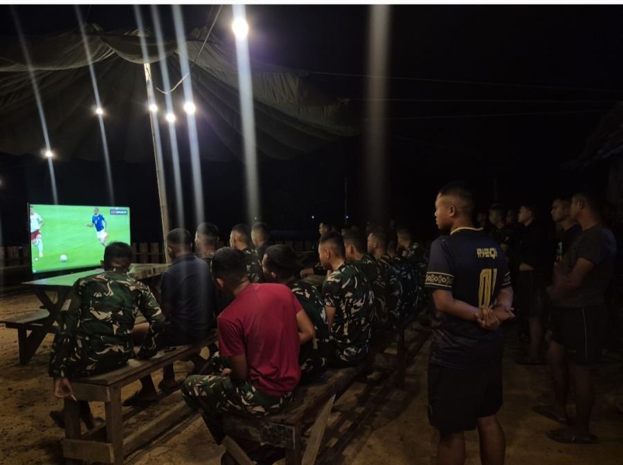 Pererat Kebersamaan, Yonif TP 849/BS Gelar Nobar Semifinal Piala Dunia Spanyol vs Prancis