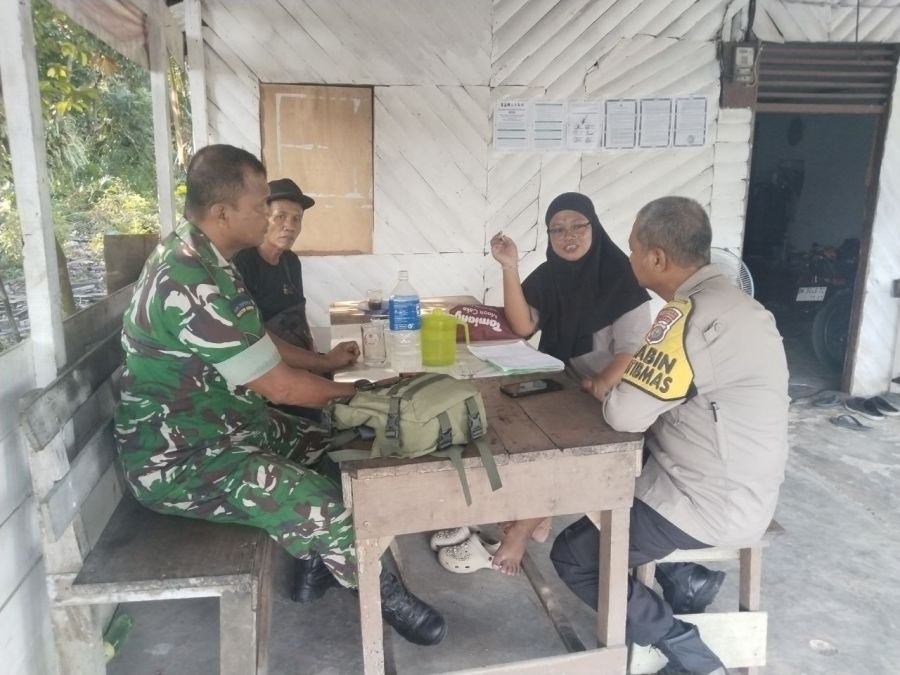 Pererat Silaturahmi, Babinsa dan Bhabinkamtibmas Serap Aspirasi Warga Kelurahan Tampan