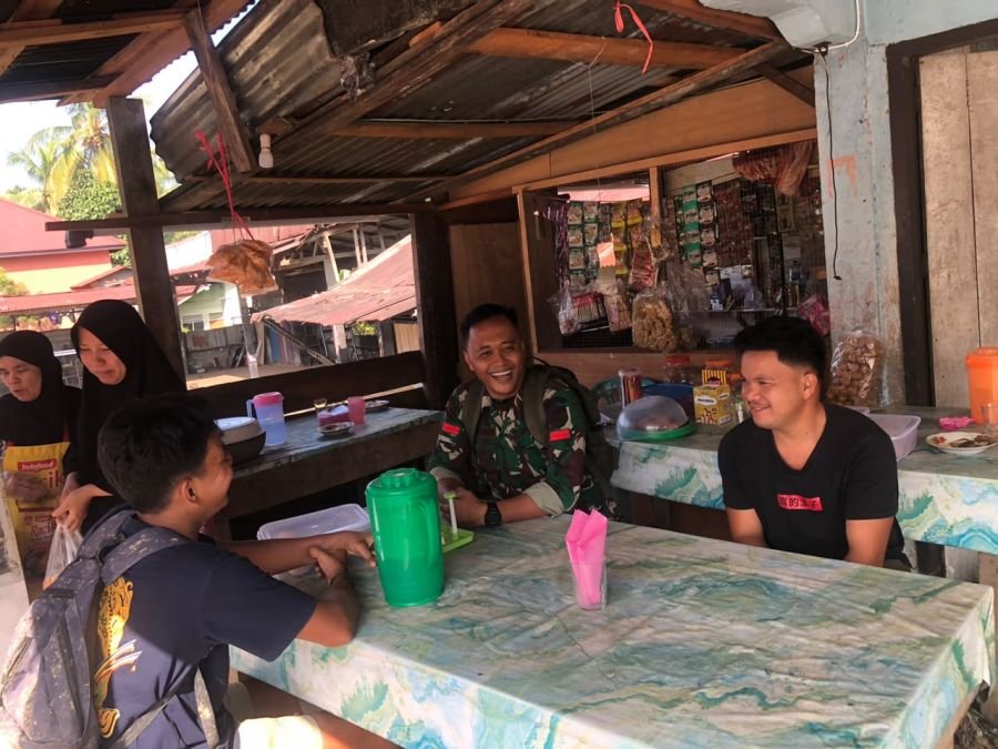 Pererat Silaturahmi, Babinsa Koramil 08/KM Laksanakan Komsos Bersama Warga Binaan