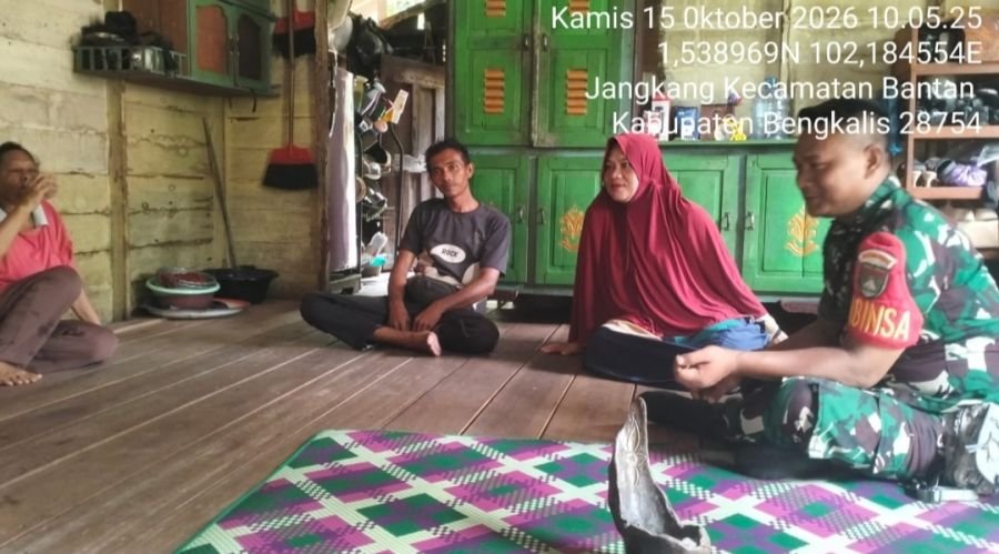 Pererat Silaturahmi, Babinsa Sertu Al Imran melaksanakan Sosialisasi Kampung Pancasila