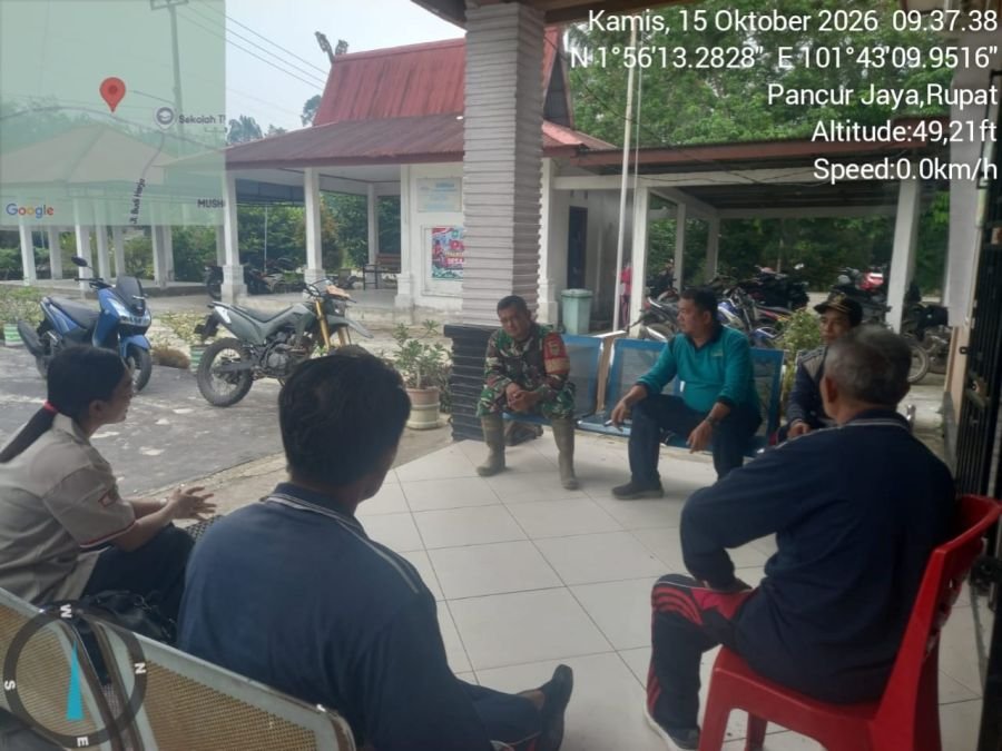 Pererat Silaturahmi dan Tanamkan Nilai Pancasila, Babinsa Koramil 04/Rupat Gelar Komsos
