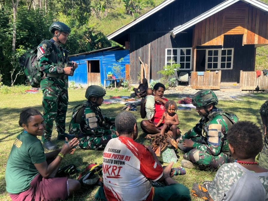 Pererat Silaturahmi, Satgas Yonif 136/Tuah Sakti Anjangsana ke Masyarakat Tinggi Nambut