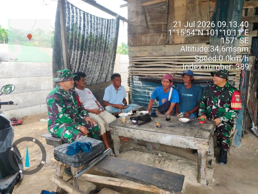 Pererat Tali Silaturahmi, Babinsa Koramil 03/Mandau Gelar Komsos di Pematang Pudu