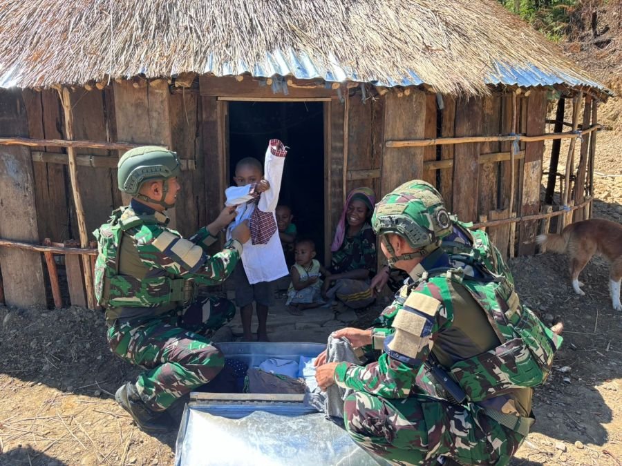 Pererat Tali Silaturahmi, Satgas Yonif 136/TS Gelar Anjangsana kepada Warga Distrik Ilu