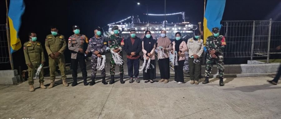 PERIHAL: KEGIATAN PERSONEL KORAMIL 06/SERASAN DPP SERKA HENDRI PURWANTO BERSAMA PIHAK PUSKESMAS MELA