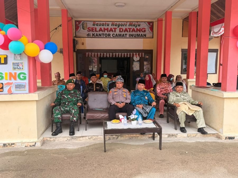 Peringati Hari Jadi ke-27 Kabupaten Kuantan Singingi, Serka Efison Hadiri Upacara  di Inuman