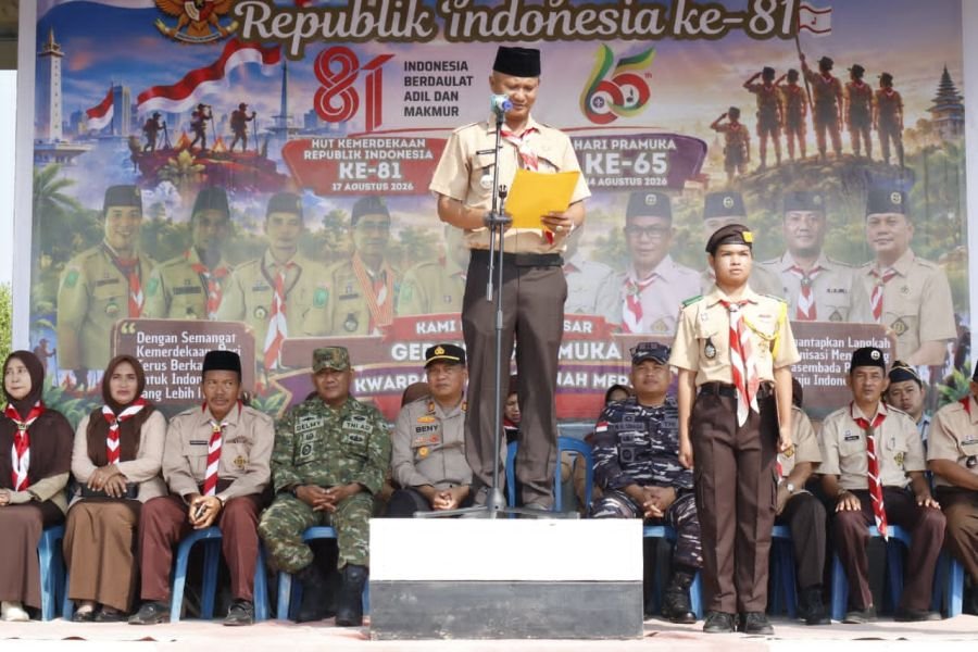 Peringati Hari Pramuka Ke-65, Forkopimcam Tanah Merah Pimpin Upacara di Bumi Perkemahan Kuala Enok