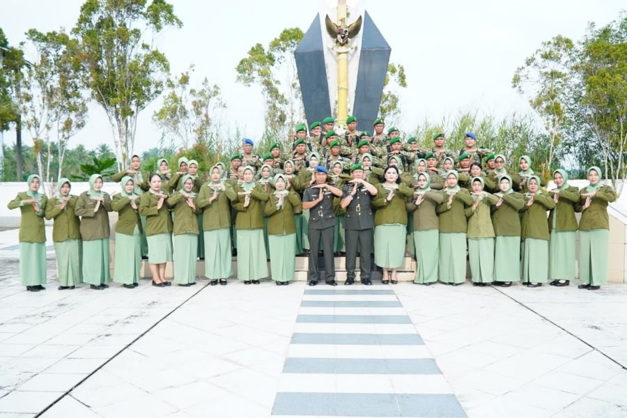 Peringati HUT ke-1 Kodam XIX/TT, Kodim 0314/Inhil Gelar Ziarah Rombongan