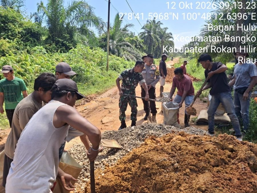Perkuat Gotong Royong, Babinsa Koramil 01/Bangko Gelar Komsos Kampung Pancasila di Bagan Hulu