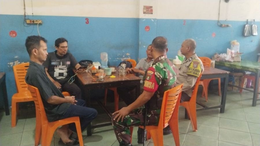 Perkuat Kedekatan dengan Warga, Babinsa dan Bhabinkamtibmas Bersinergi Jaga Kamtibmas di Kelurahan T