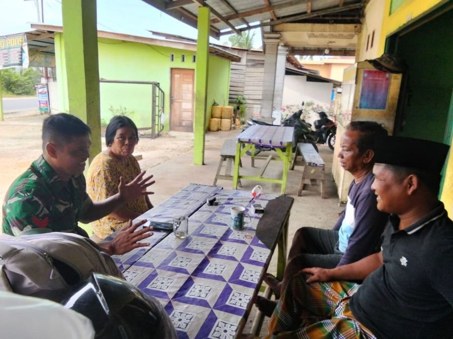 Perkuat Kemanunggalan di Seberida, Babinsa Koramil 03 Jalin Silaturahmi Terintegrasi