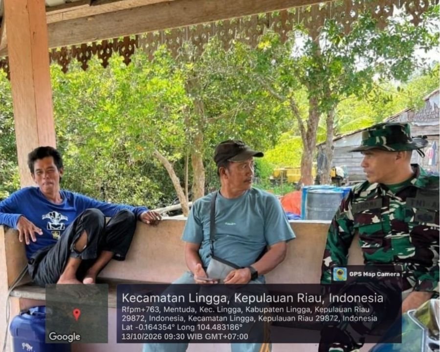 Perkuat Kemanunggalan TNI-Rakyat, Babinsa Koramil 05/Daik Dengar Langsung Keluh Kesah Nelayan.