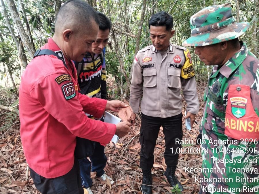 Perkuat Pengawasan Kawasan, Babinsa Toapaya Utara Gelar Patroli Terpadu Bersama KLHK