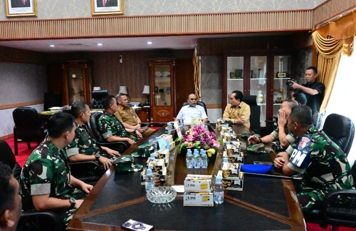 Perkuat Sinergi dan Komunikasi, Danlanud RSN Audiensi dengan Ketua DPRD Provinsi Riau